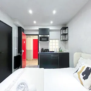  Apartment 11 - Champs-elysees France